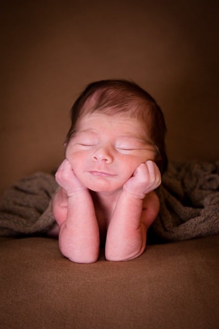Froggy Newborn Pose