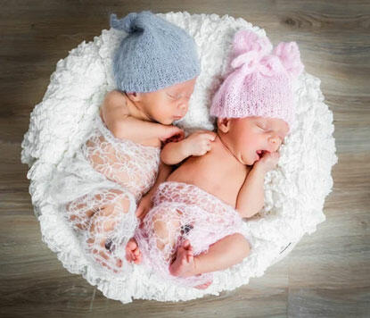 Twins Newborn Photography Ideas 2 Twins Newborn Photography Ideas
