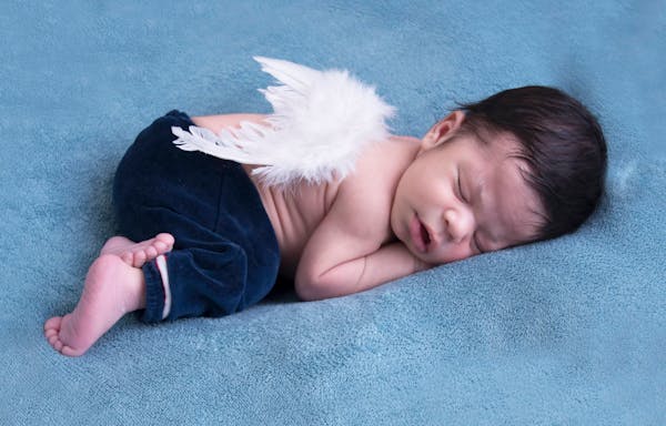 Maternity and Newborn Photography Bundles img