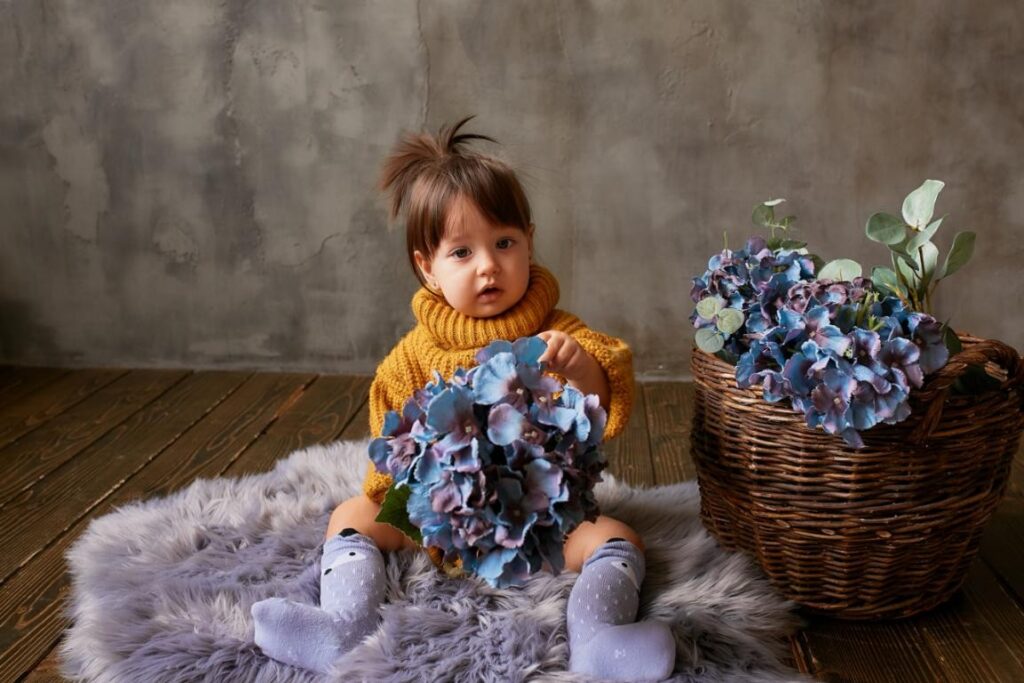 How to Choose Poses and Themes for Baby Photoshoots